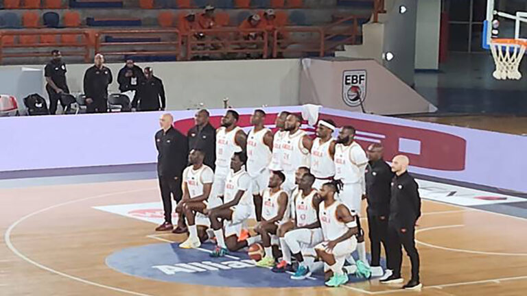 Angola confirma favoritismo e derrota  Uganda na corrida para o mundial do Qatar
