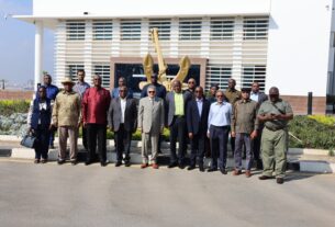 Embaixadores da SADC visitam infra-estruturas do Canal do Suez